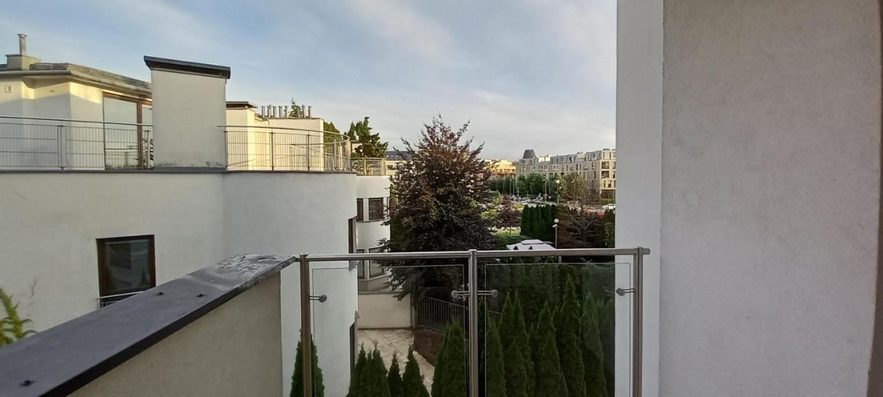 Apartament Wilanow - Sarmacka 1B Варшава Екстер'єр фото